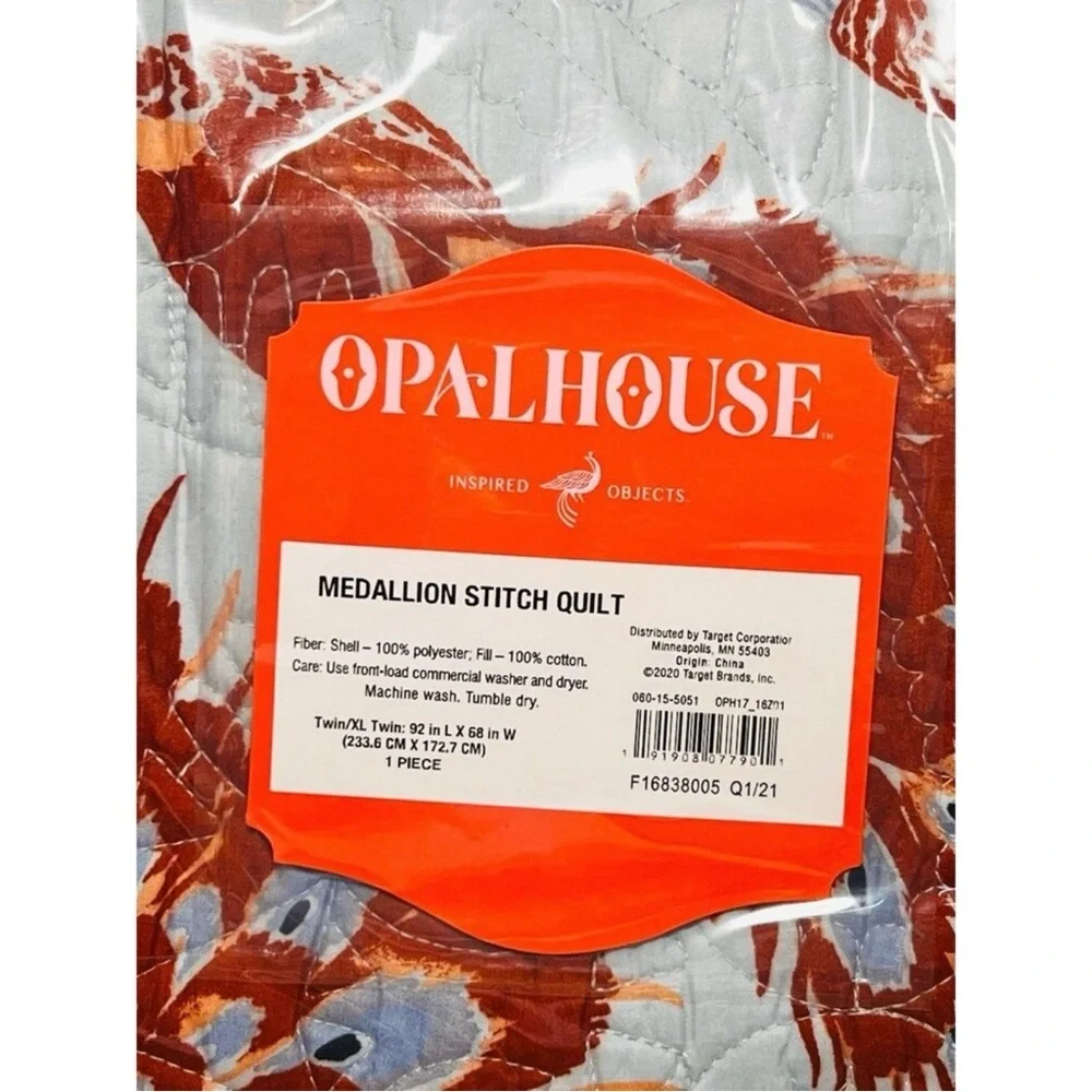 Opalhouse Medallion Stitch Quilt Twin/XL Twin Peacock - Blue and Red - NWT